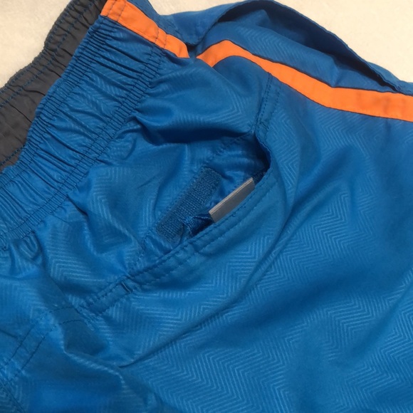 NIKE SWIM TRUNKS SIZE LARGE - Picture 5 of 8